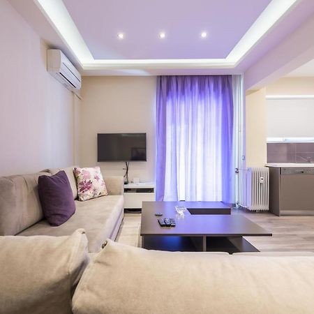 An Impressive 2 Bdr Apt In Glyfada Athènes Extérieur photo