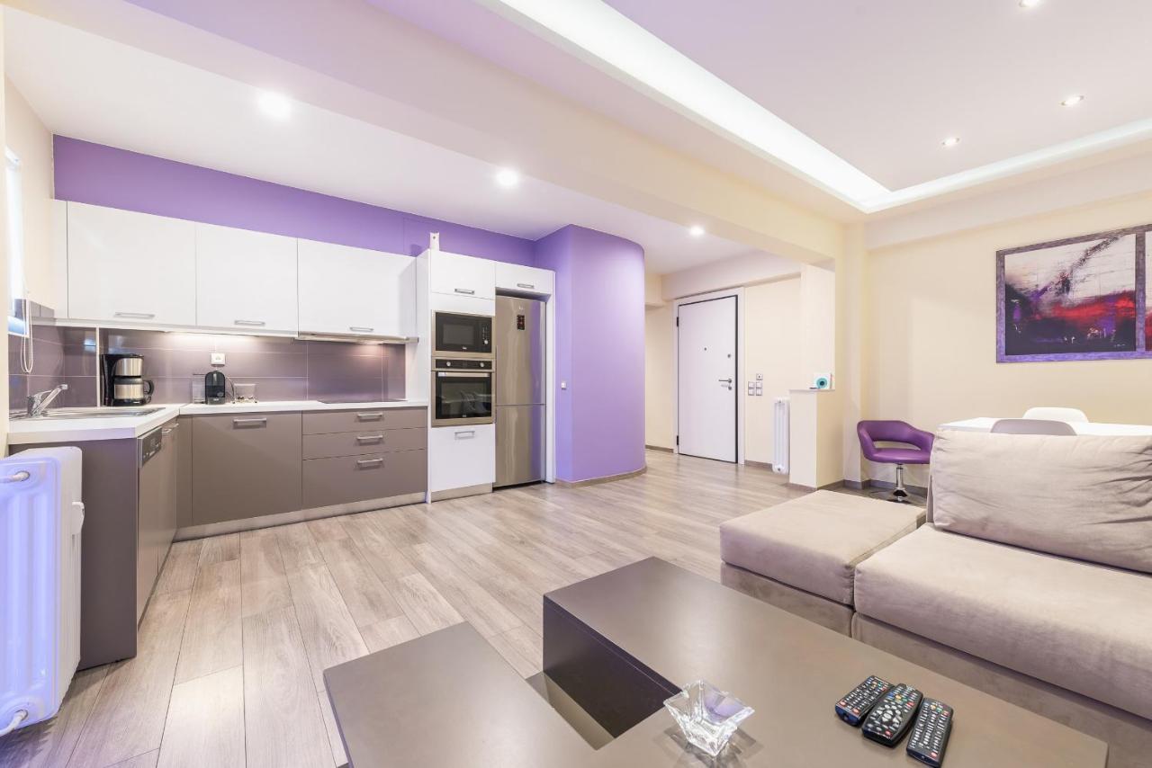 An Impressive 2 Bdr Apt In Glyfada Athènes Extérieur photo