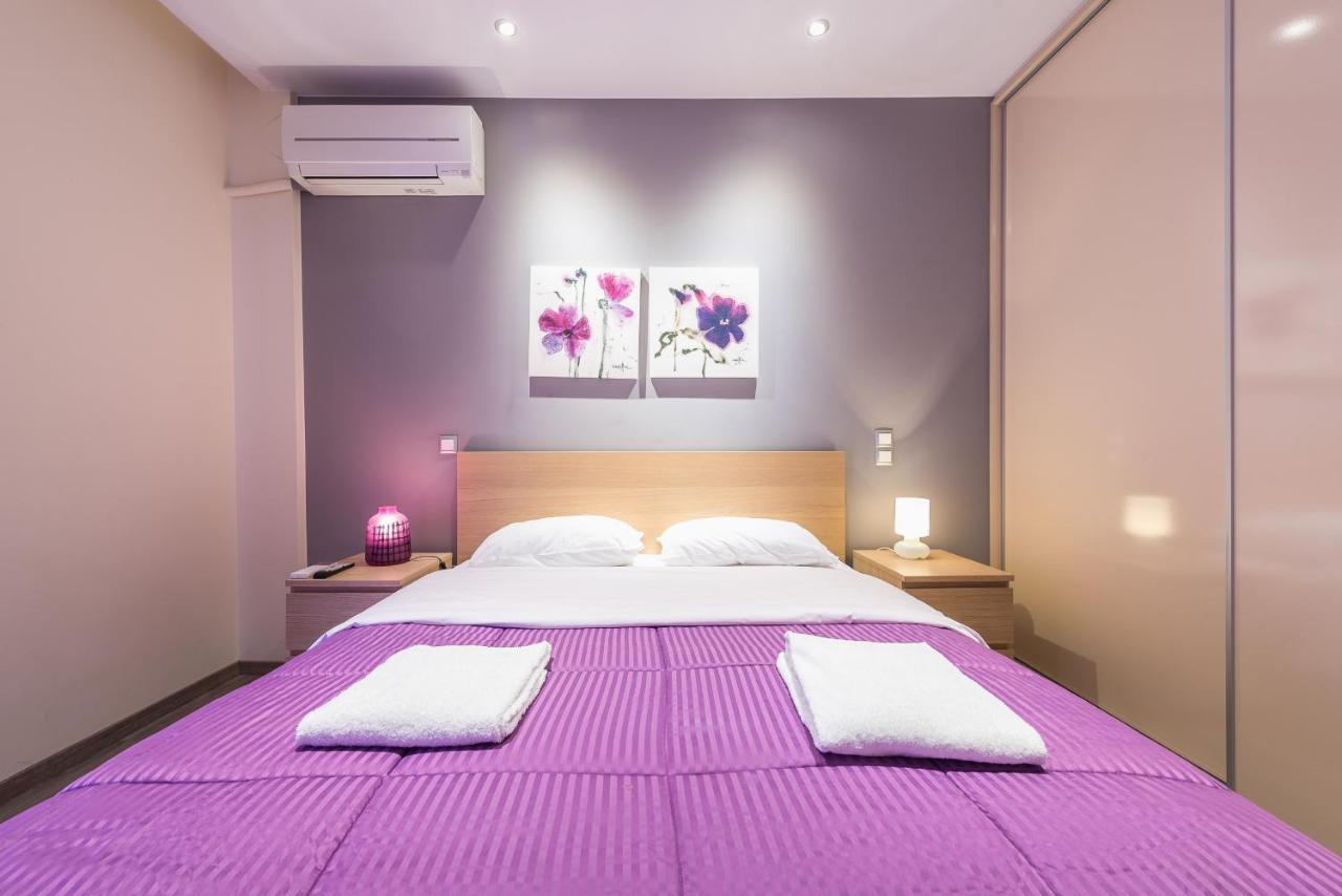 An Impressive 2 Bdr Apt In Glyfada Athènes Extérieur photo